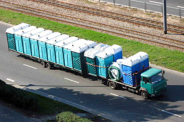 Best Construction site porta potty rental  in Deatsville, AL